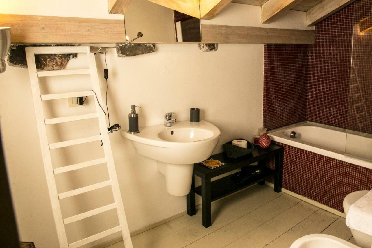 Suittom Apartment Катания Экстерьер фото