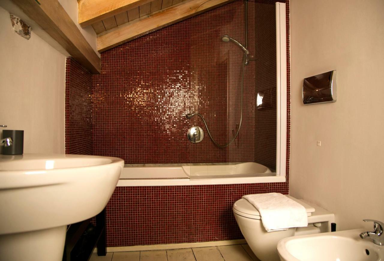 Suittom Apartment Катания Экстерьер фото